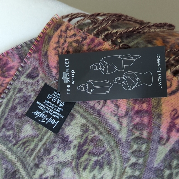 *NEW* Lord & Taylor Blanket scarf - Picture 4 of 5